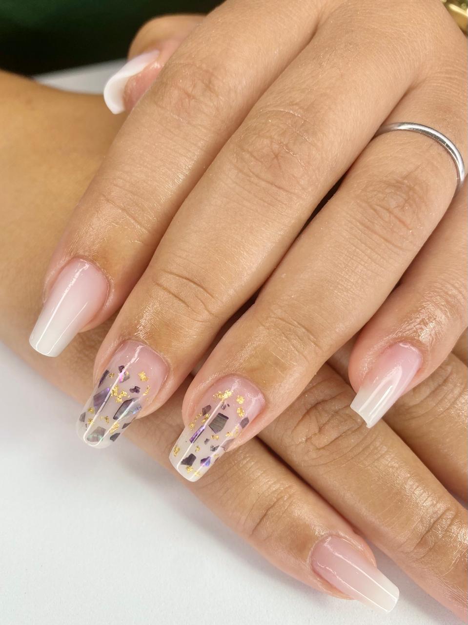 Alongamento de unhas com Molde F1